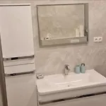 Apartment On Island Near Sandy Beaches *