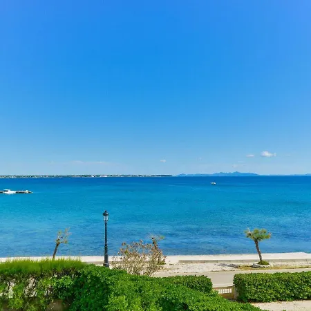 Daire On Island Near Sandy Beaches *
