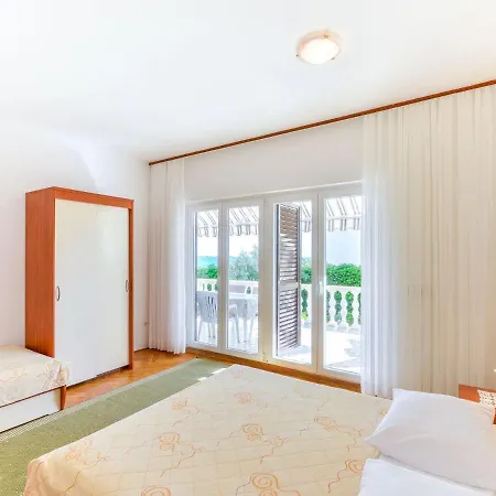 דירה On Island Near Sandy Beaches *