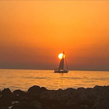 דירה On Island Near Sandy Beaches *