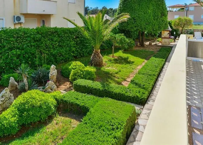 아파트 On Island Near Sandy Beaches