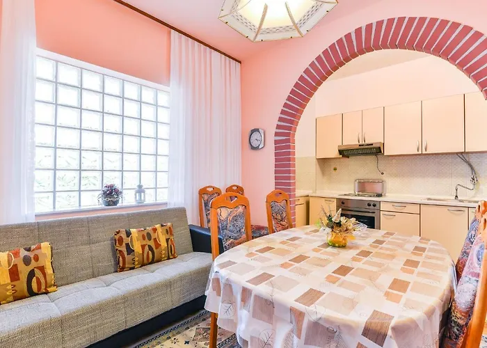 아파트 On Island Near Sandy Beaches